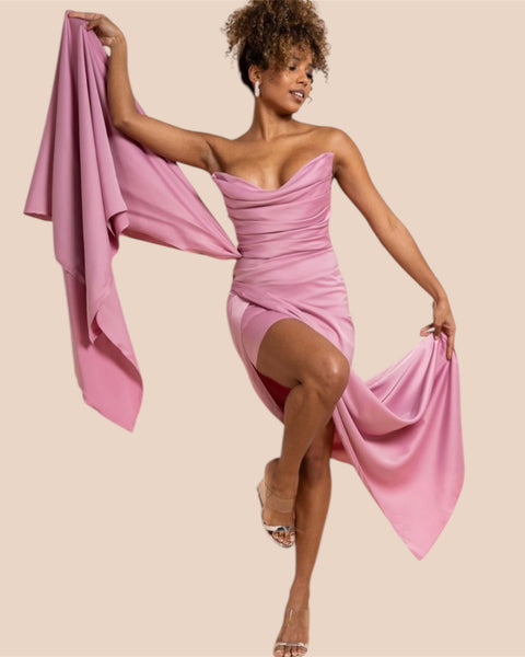 Robe majestueuse rose bustier en satin